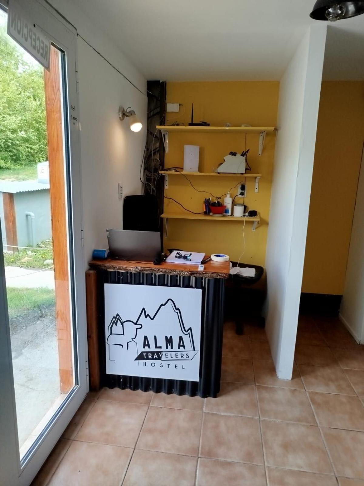 Alma Travelers Hostel El Chalten Kültér fotó