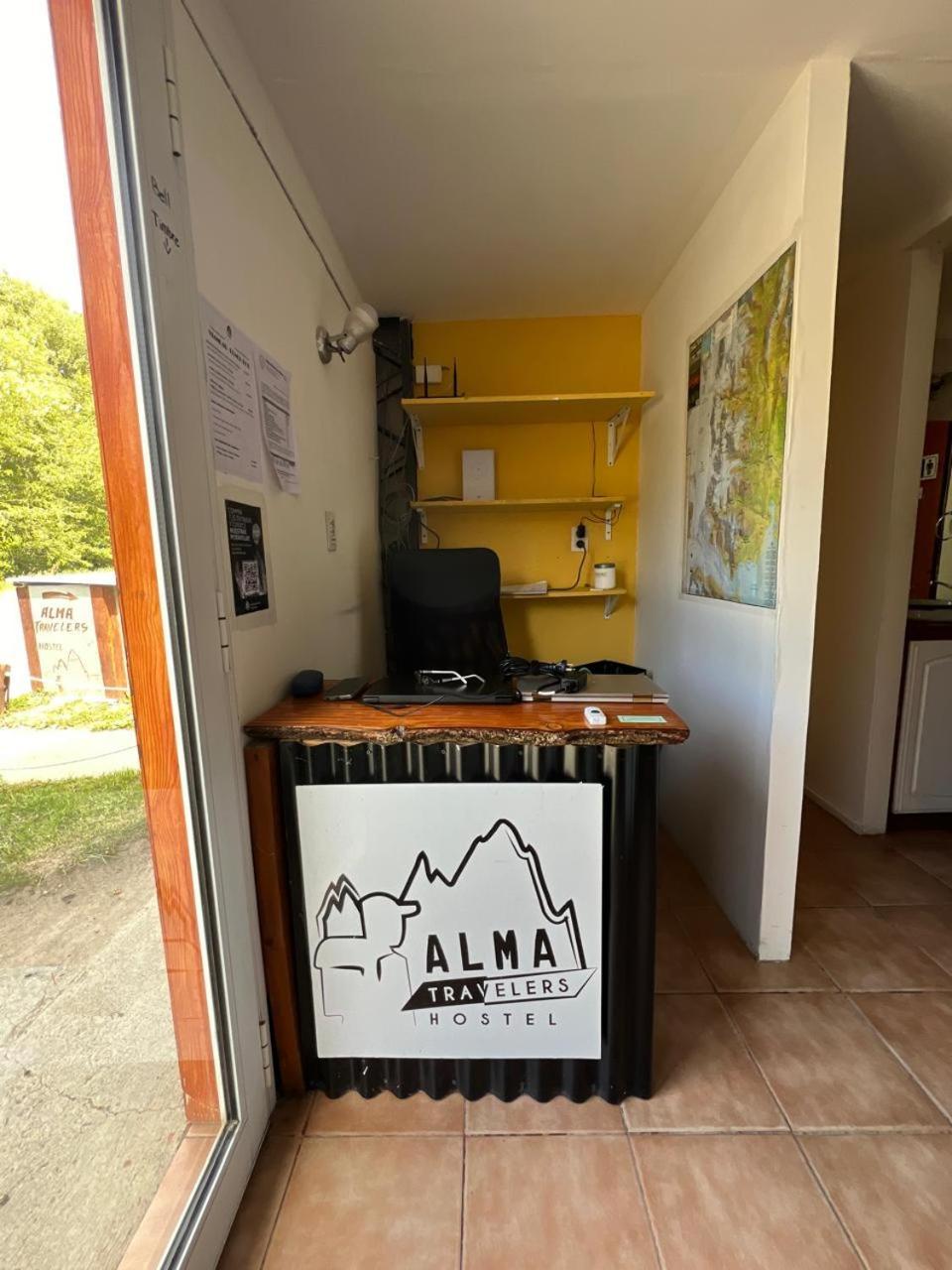 Alma Travelers Hostel El Chalten Kültér fotó